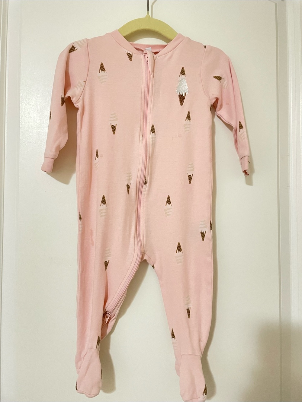 5/$30🍒 Pekkle Sleeper-Pink Ice Cream print